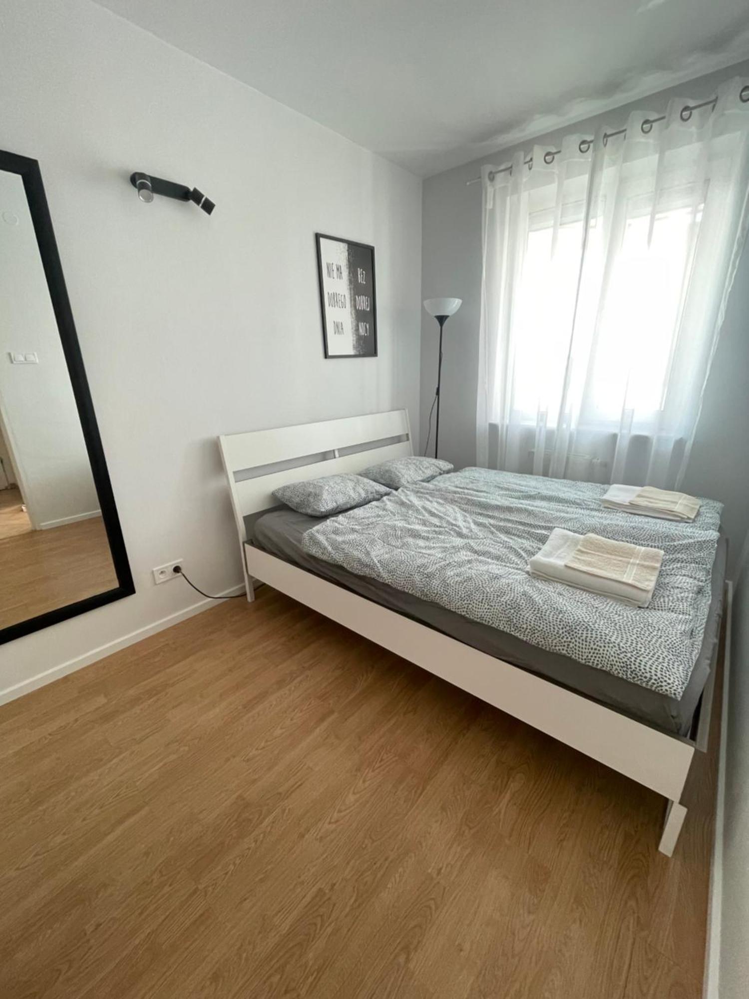Apartment 2 Pokojowe Mieszkanie, Metro M2, Swietny Widok, Zachody *